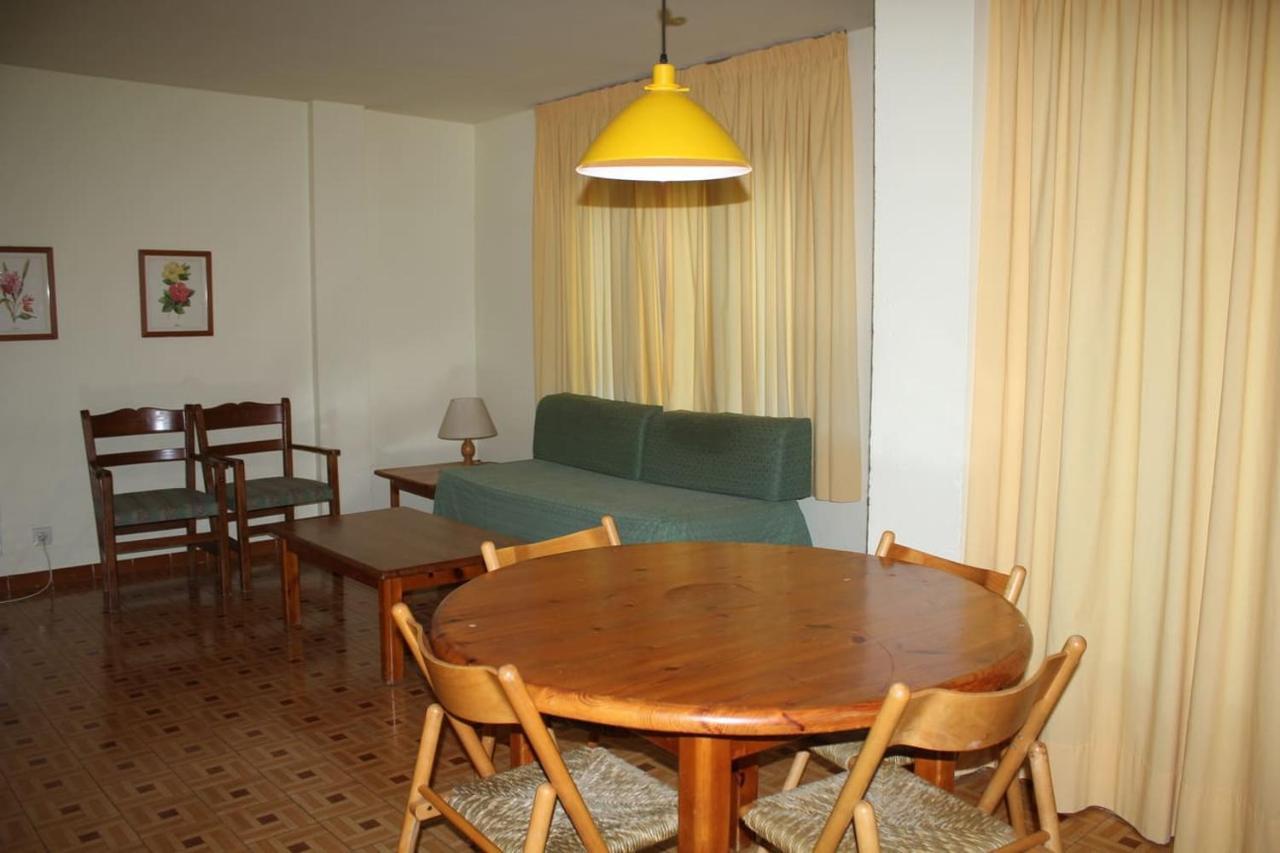 Apartamentos Pessets Adelaida Sort Exterior foto